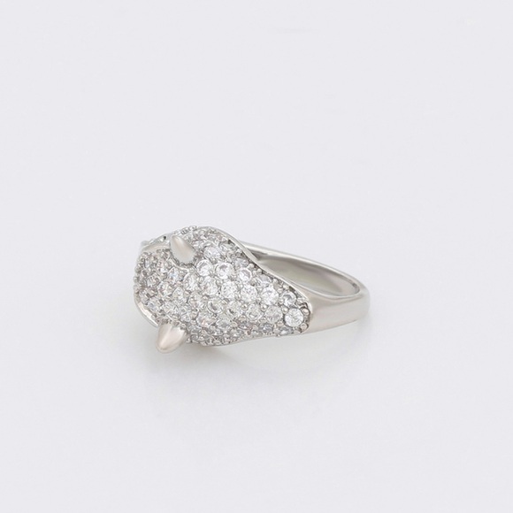 Tiger Ear Cuff Platinum Plated CZ Stone Emerald Stone Eye - Picture 4 of 9